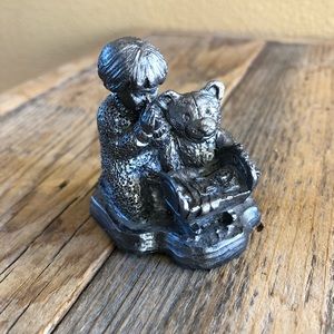 2001 Michael Ricker pewter praying child figurine